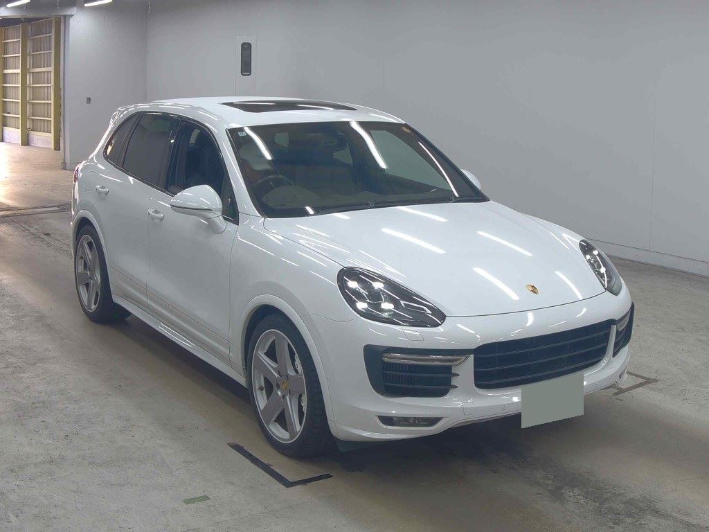 PORSCHE CAYENNE