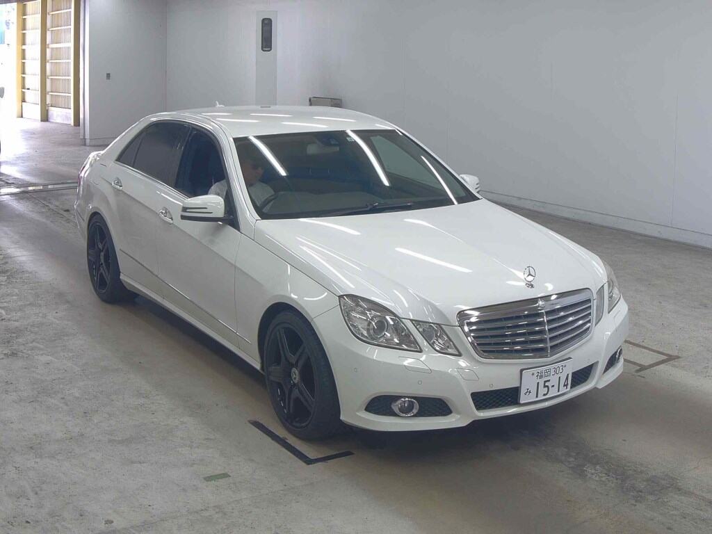 MERCEDES BENZ E-CLASS