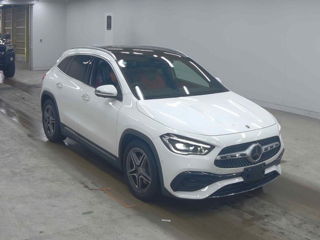 MERCEDES BENZ GLA-CLASS
