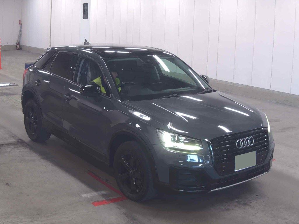 AUDI Q2