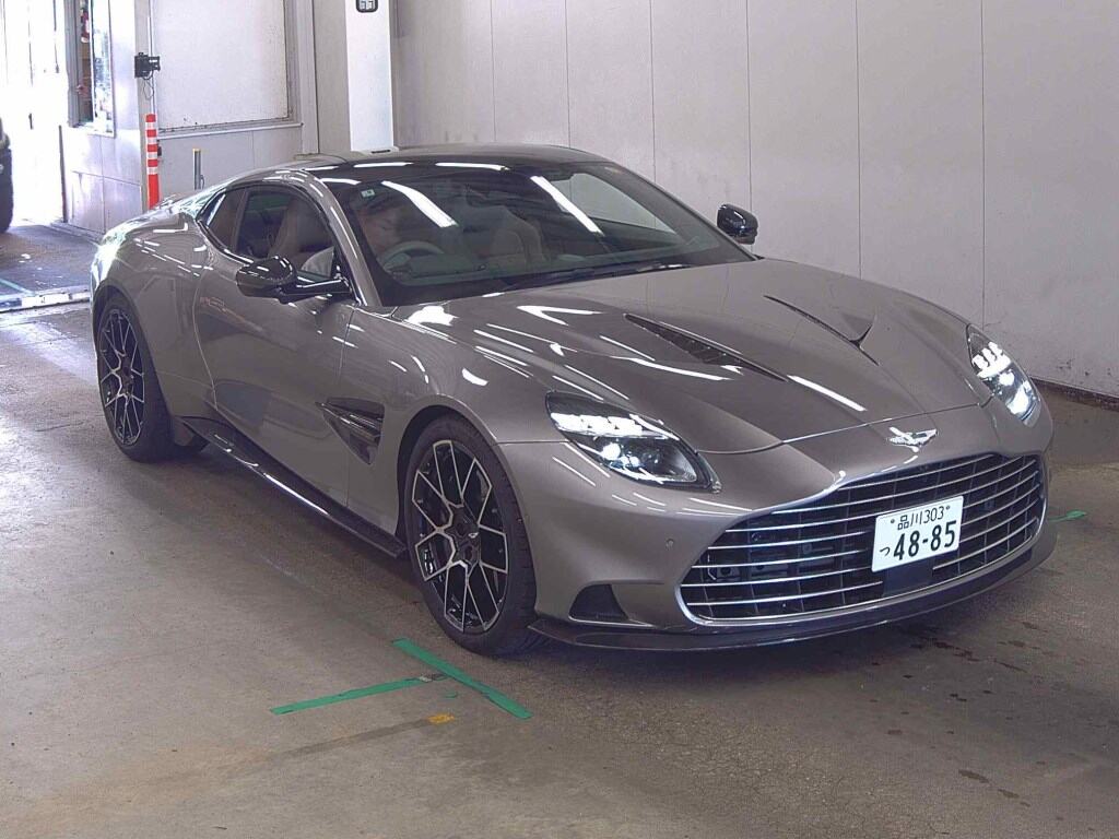 ASTON MARTIN VANQUISH