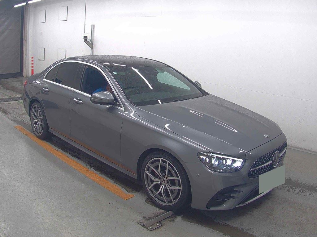 MERCEDES BENZ E-CLASS