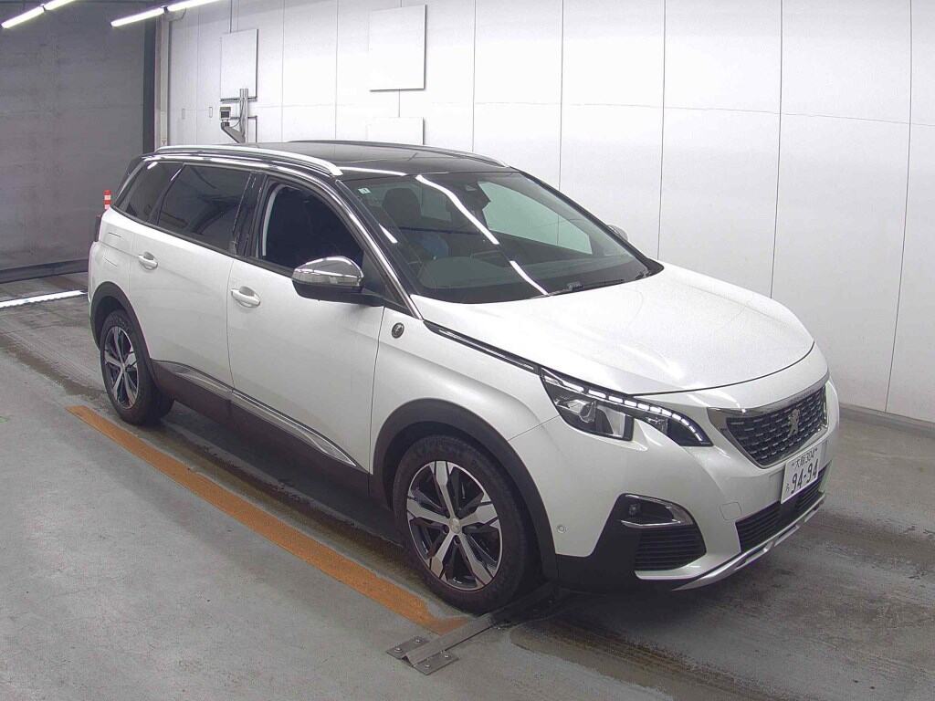 PEUGEOT 5008