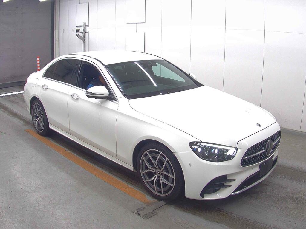 MERCEDES BENZ E-CLASS
