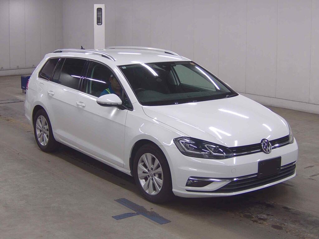 VOLKSWAGEN GOLF VARIANT