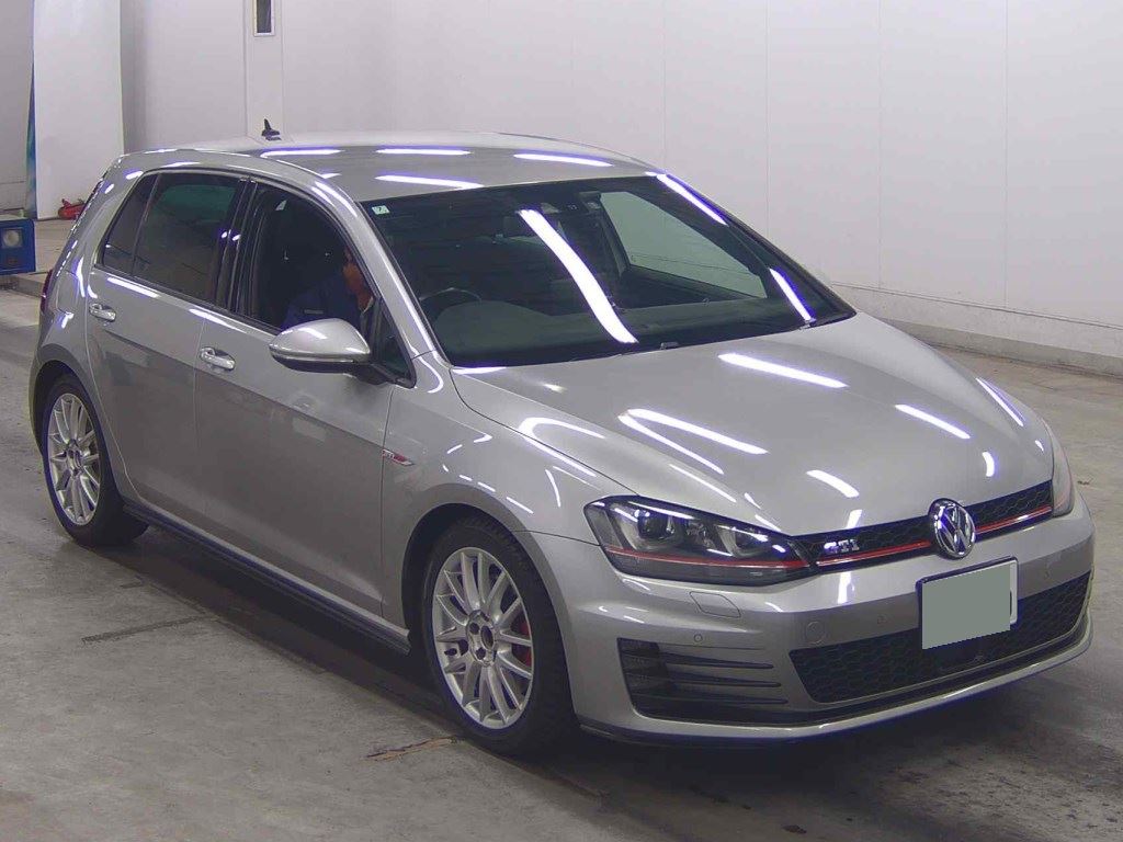 VOLKSWAGEN GOLF GTI