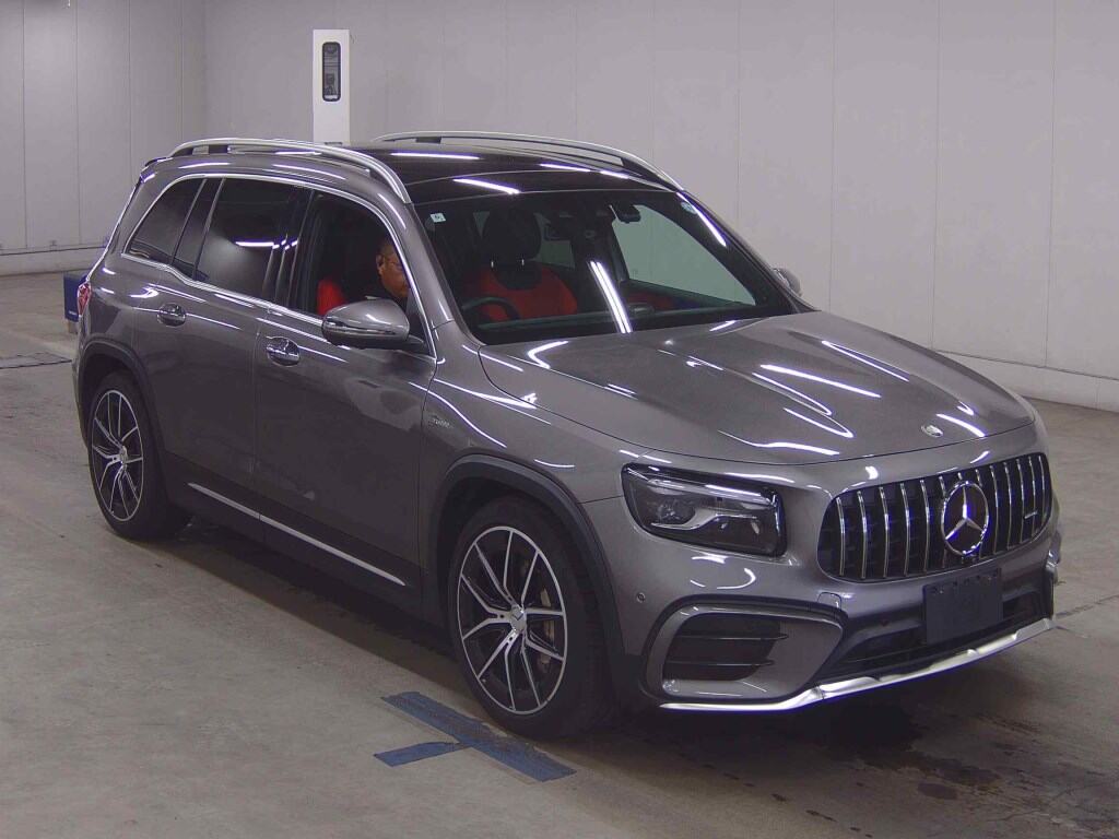 MERCEDES AMG GLB