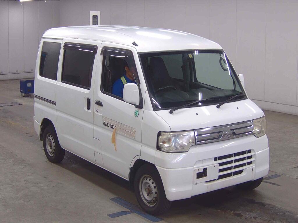 MITSUBISHI MINICAB VAN
