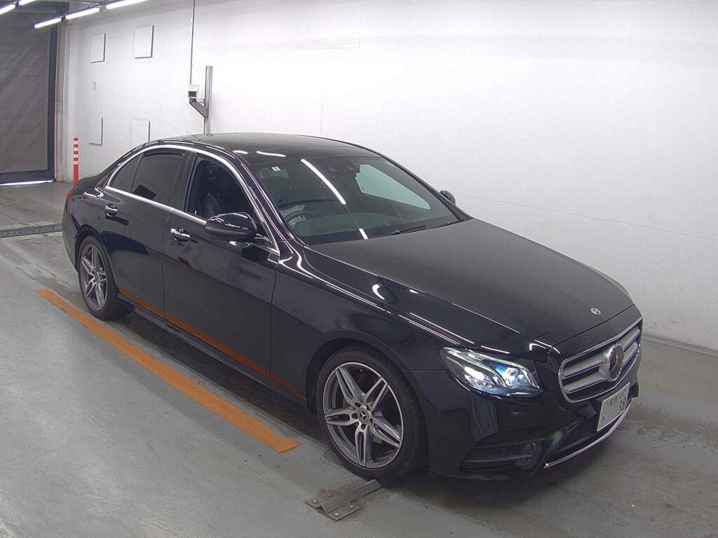 MERCEDES BENZ E-CLASS