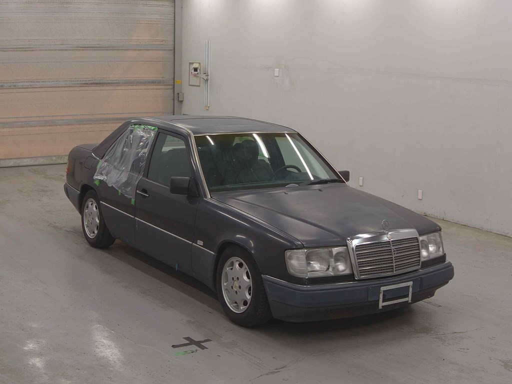 MERCEDES BENZ MEDIUM CLASS