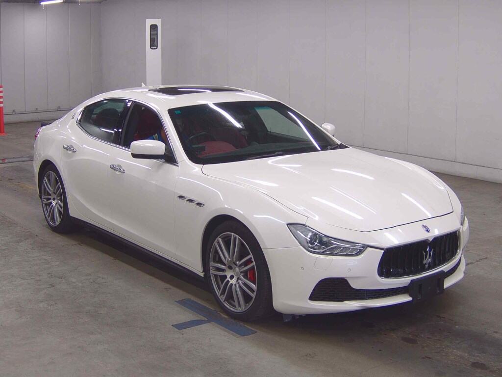 MASERATI GHIBLI