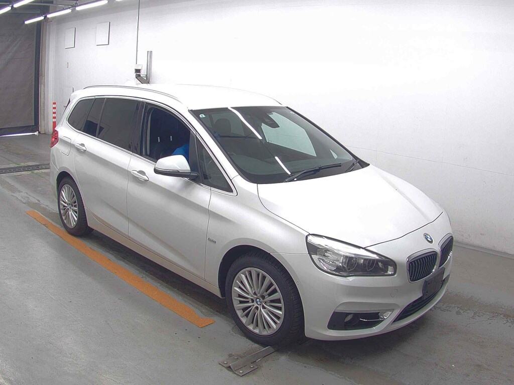 BMW 2 SERIES