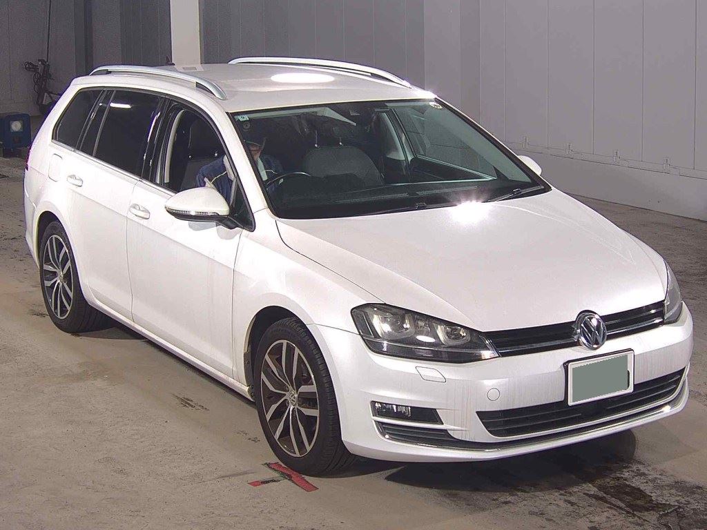 VOLKSWAGEN GOLF VARIANT