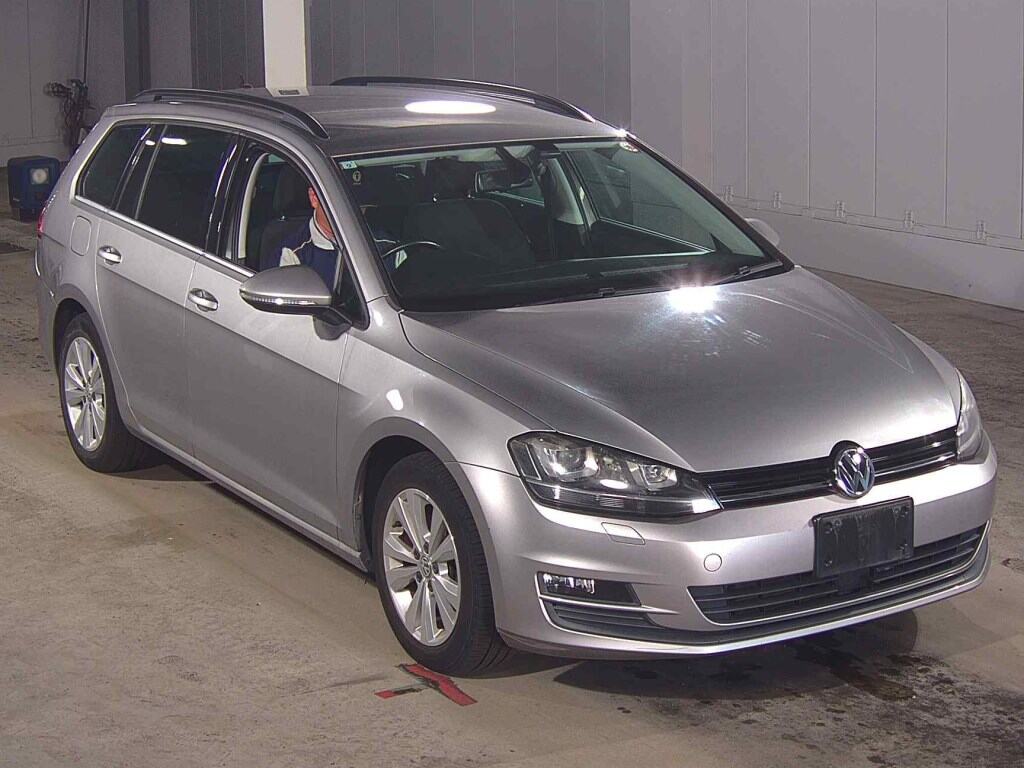 VOLKSWAGEN GOLF VARIANT